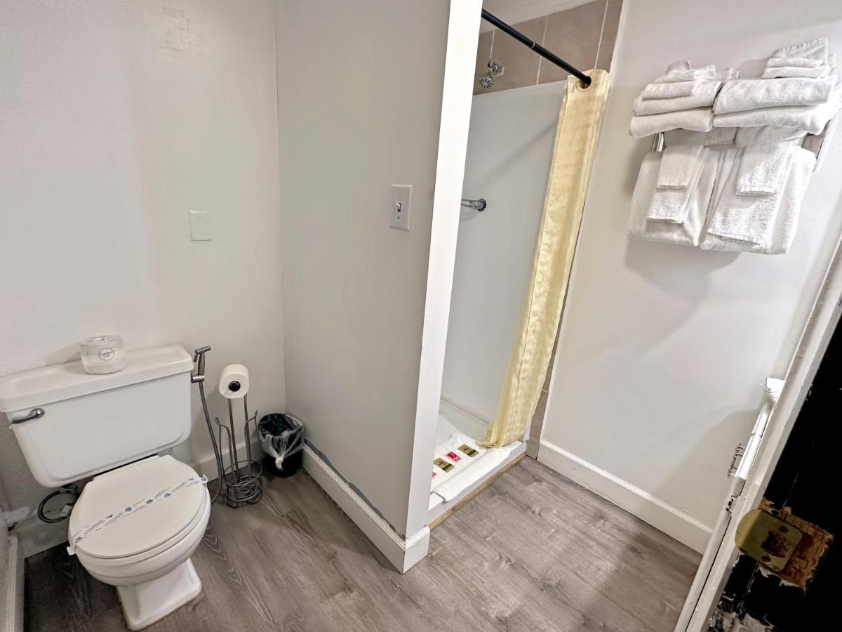 Economy Inn Флорънс Екстериор снимка