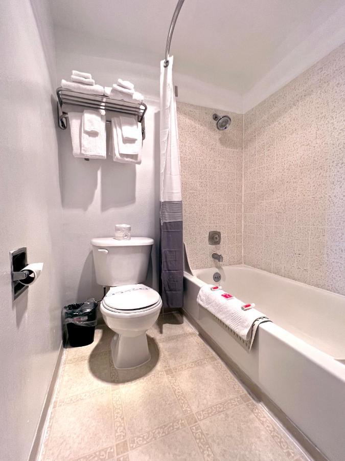 Economy Inn Флорънс Екстериор снимка